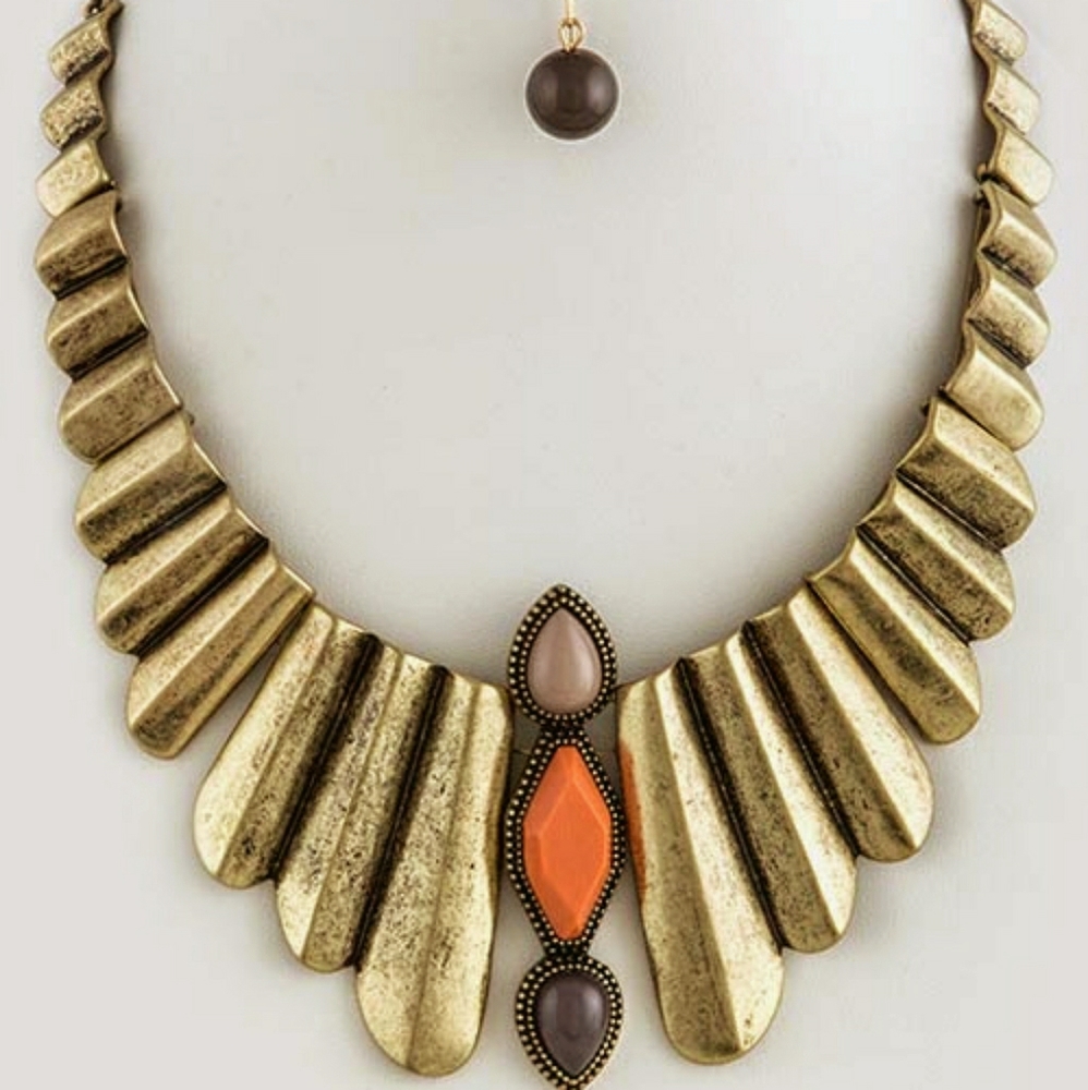BRUSH METAL NECKLACE